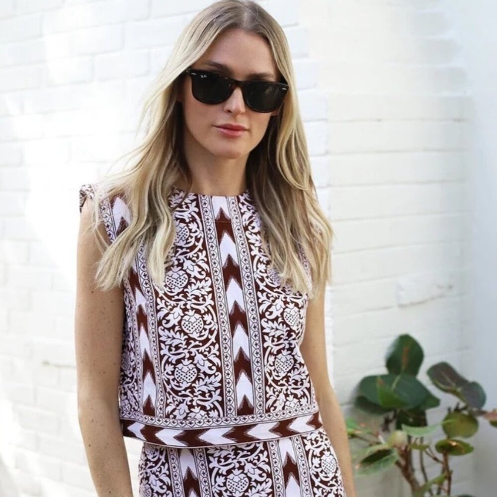 Julia Armory NWOT Slim Shell Top - Coco Island Ikat